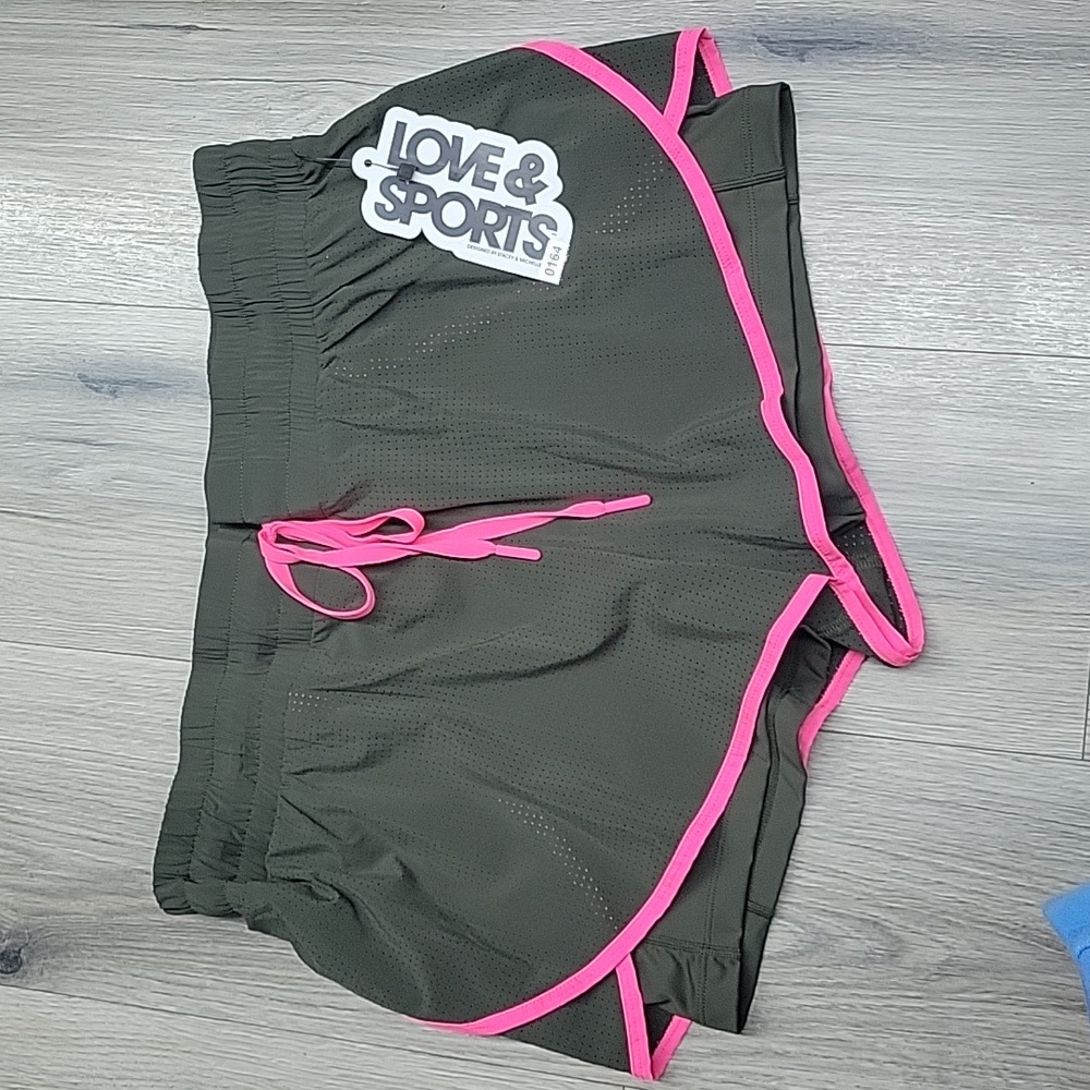 COPY - LOVE &SPORTS SHORTS.